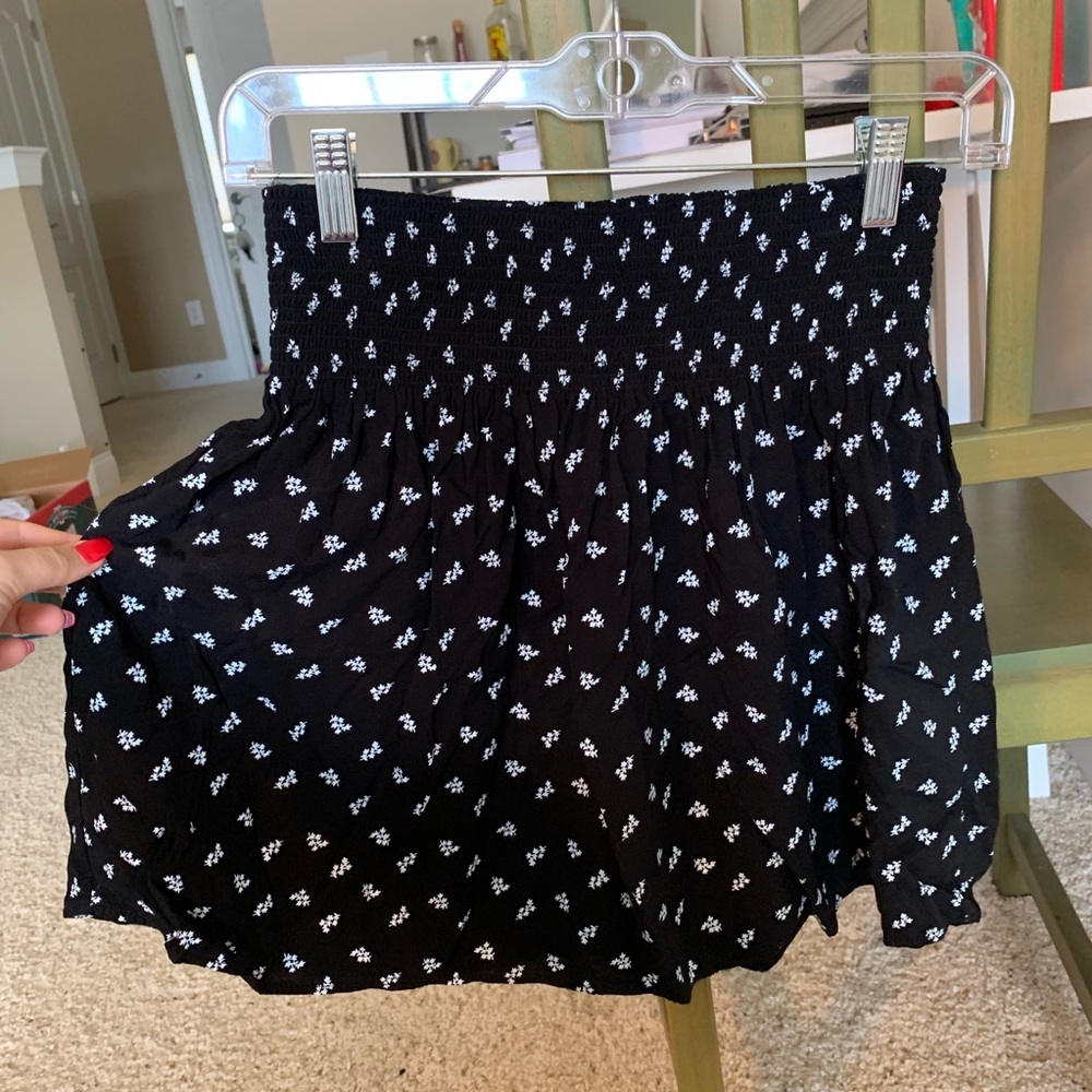 black and white mini skirt